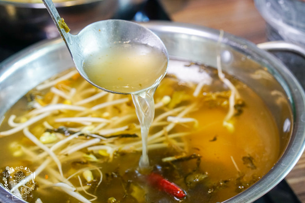 高雄[玖玖香一品鍋火鍋吃到飽]60種以上選擇只要498元還不收服務費!鮮美蛤蜊鍋超人氣推薦!