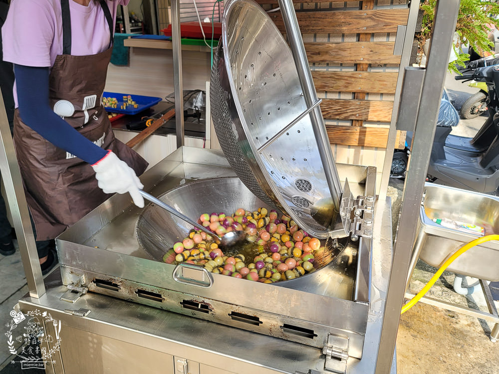 高雄[玖肆地瓜球]台中超人氣彩色QQ球來高雄囉!不添加人工色素的超好拍神奇寶貝地瓜球?