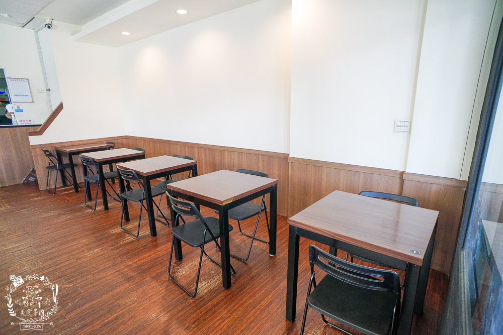 高雄[玲波重慶小麵]肥腸酸辣粉Q彈帶勁銷魂過癮!三多商圈麵店推薦~