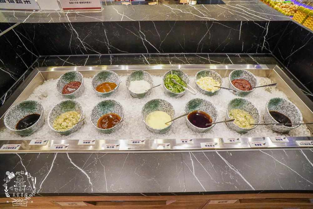 高雄[男前燒肉火烤兩吃吃到飽]泉成集團新品牌入駐夢時代!超霸氣88品自助吧最低688元起