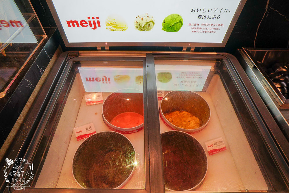 高雄[男前燒肉火烤兩吃吃到飽]泉成集團新品牌入駐夢時代!超霸氣88品自助吧最低688元起