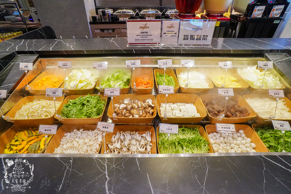 高雄[男前燒肉火烤兩吃吃到飽]泉成集團新品牌入駐夢時代!超霸氣88品自助吧最低688元起