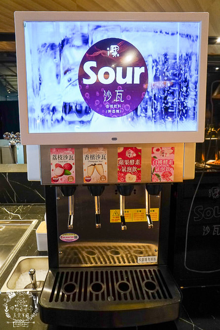 高雄[男前燒肉火烤兩吃吃到飽]泉成集團新品牌入駐夢時代!超霸氣88品自助吧最低688元起