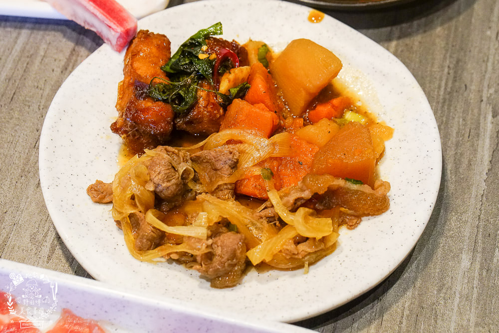 高雄[男前燒肉火烤兩吃吃到飽]泉成集團新品牌入駐夢時代!超霸氣88品自助吧最低688元起