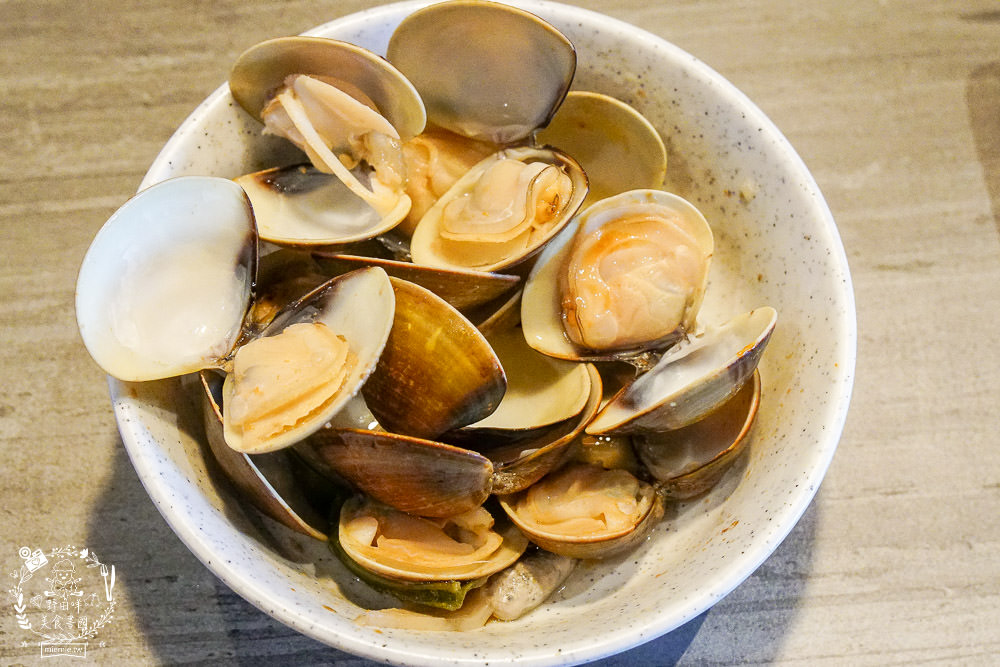 高雄[男前燒肉火烤兩吃吃到飽]泉成集團新品牌入駐夢時代!超霸氣88品自助吧最低688元起