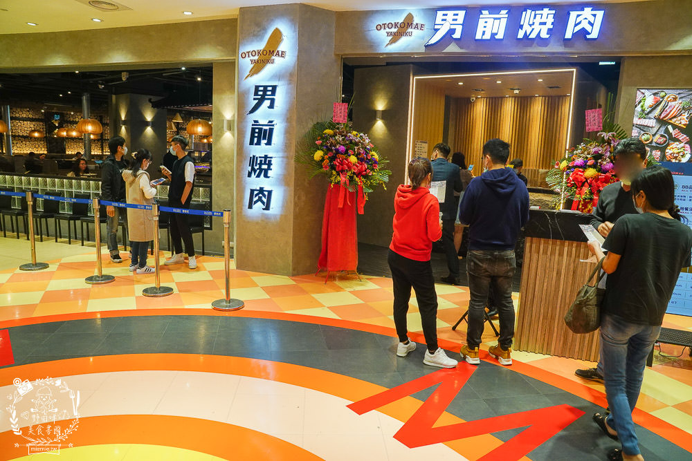 高雄[男前燒肉火烤兩吃吃到飽]泉成集團新品牌入駐夢時代!超霸氣88品自助吧最低688元起