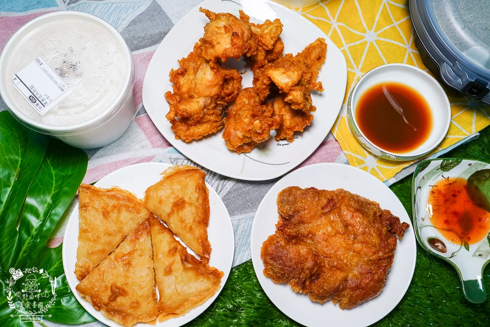 異食界E world 異國料理專賣|中韓日泰式料理一次擁有的特色便當店!山東正宗黃燜雞銷魂推薦!