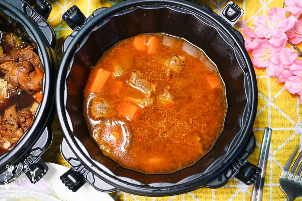 異食界E world 異國料理專賣|中韓日泰式料理一次擁有的特色便當店!山東正宗黃燜雞銷魂推薦!