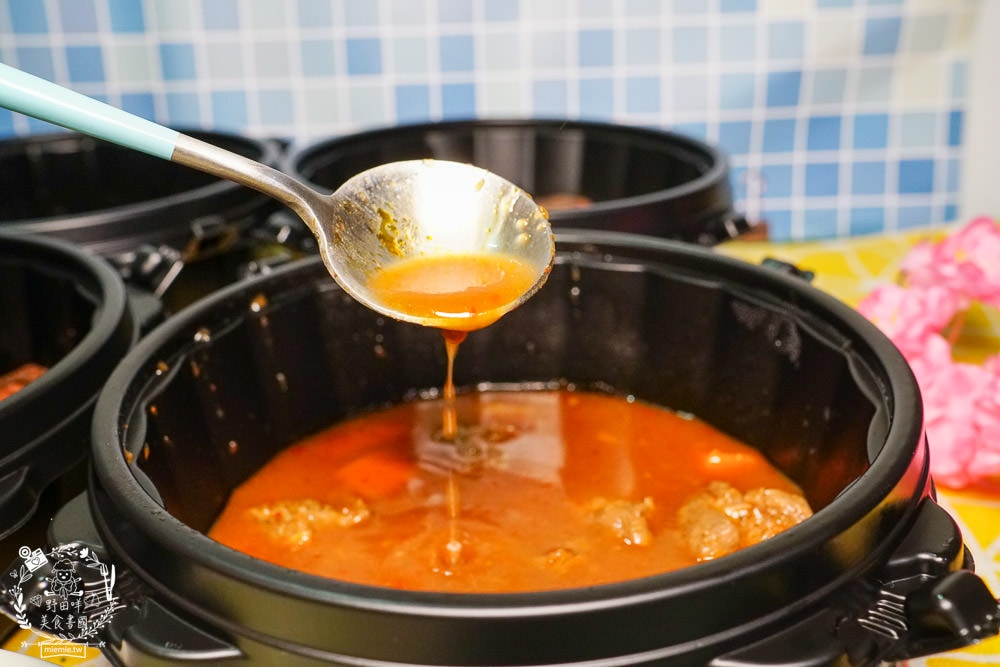 異食界E world 異國料理專賣|中韓日泰式料理一次擁有的特色便當店!山東正宗黃燜雞銷魂推薦!