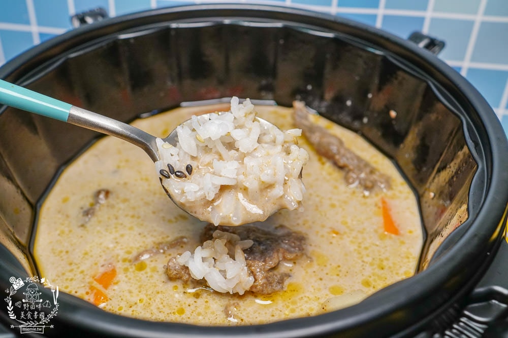 異食界E world 異國料理專賣|中韓日泰式料理一次擁有的特色便當店!山東正宗黃燜雞銷魂推薦!