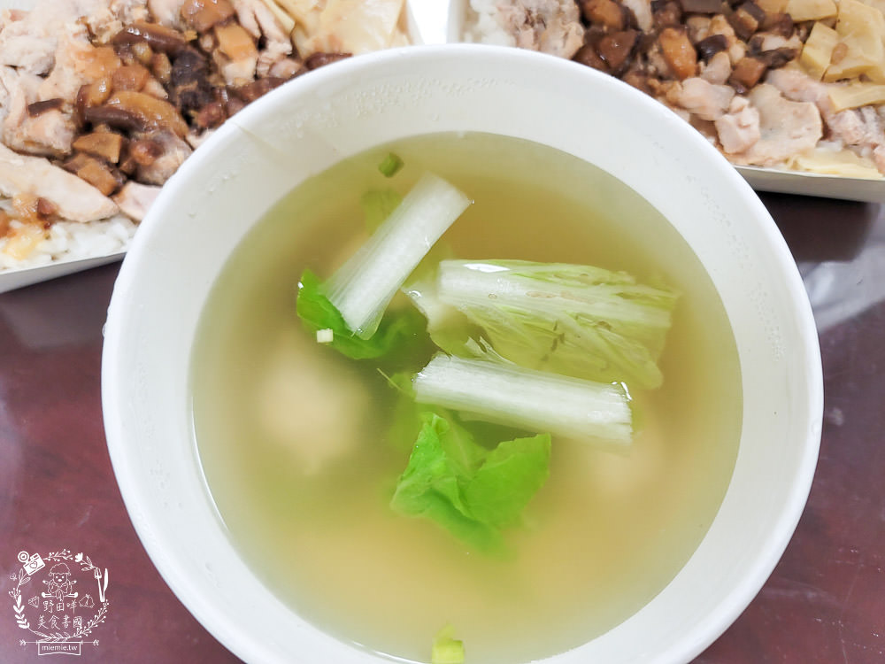 高雄[盧東港鮪魚飯湯]鳳山超人氣小吃!滿滿的鮪魚飯居然只要30元?多種海鮮的鮪魚飯湯只要50元?