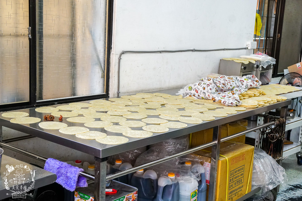 高雄[真佳味烤鴨]烤鴨三吃人氣推薦!手工餅皮厚實Q彈!闆娘超級親切預訂很方便!