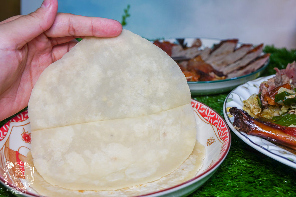 高雄[真佳味烤鴨]烤鴨三吃人氣推薦!手工餅皮厚實Q彈!闆娘超級親切預訂很方便!