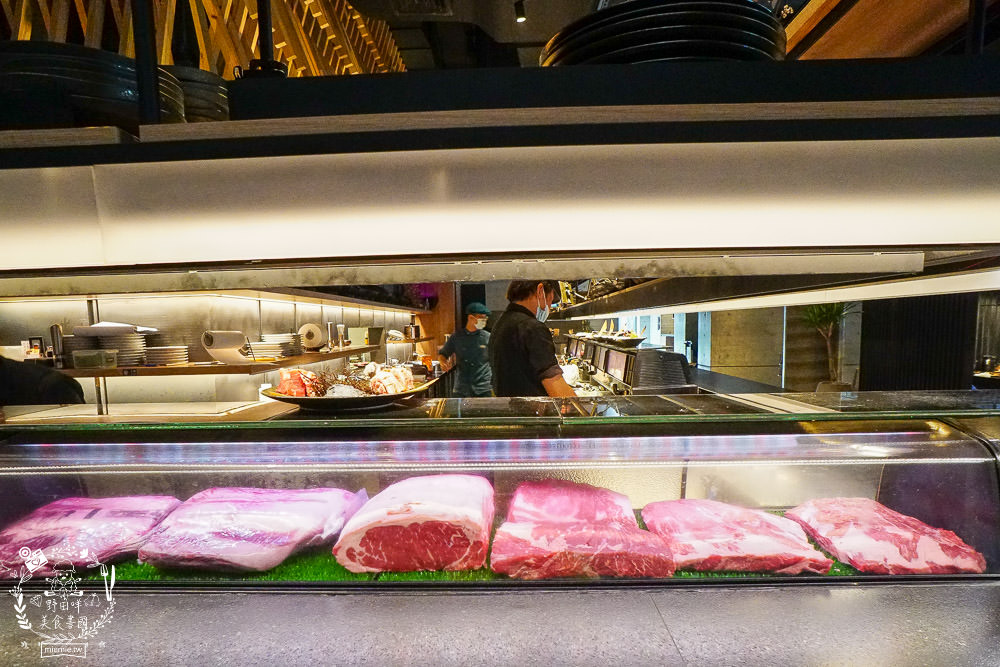 高雄碳佐麻里時代店|假日人潮爆滿座無虛席的絕美水上燒肉餐廳!燒肉生魚片丼飯應有盡有 - 第14張圖 高雄碳佐麻里時代店|假日人潮爆滿座無虛席的絕美水上燒肉餐廳!燒肉生魚片丼飯應有盡有
