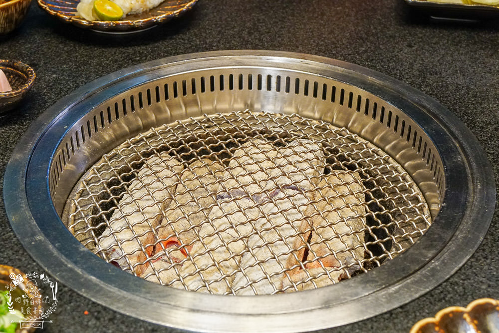 高雄碳佐麻里時代店|假日人潮爆滿座無虛席的絕美水上燒肉餐廳!燒肉生魚片丼飯應有盡有 - 第29張圖 高雄碳佐麻里時代店|假日人潮爆滿座無虛席的絕美水上燒肉餐廳!燒肉生魚片丼飯應有盡有