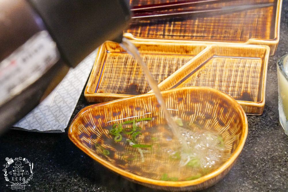 高雄碳佐麻里時代店|假日人潮爆滿座無虛席的絕美水上燒肉餐廳!燒肉生魚片丼飯應有盡有 - 第31張圖 高雄碳佐麻里時代店|假日人潮爆滿座無虛席的絕美水上燒肉餐廳!燒肉生魚片丼飯應有盡有