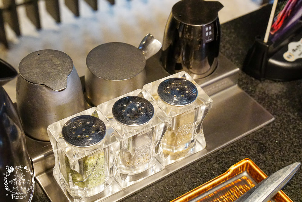 高雄碳佐麻里時代店|假日人潮爆滿座無虛席的絕美水上燒肉餐廳!燒肉生魚片丼飯應有盡有 - 第28張圖 高雄碳佐麻里時代店|假日人潮爆滿座無虛席的絕美水上燒肉餐廳!燒肉生魚片丼飯應有盡有