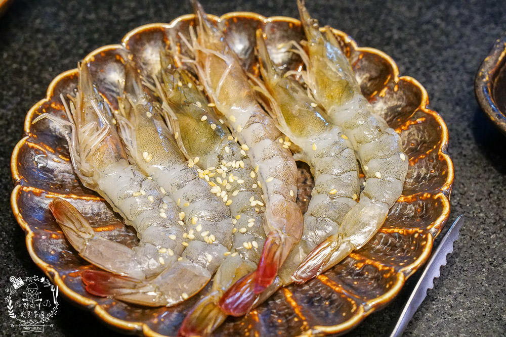 高雄碳佐麻里時代店|假日人潮爆滿座無虛席的絕美水上燒肉餐廳!燒肉生魚片丼飯應有盡有 - 第37張圖 高雄碳佐麻里時代店|假日人潮爆滿座無虛席的絕美水上燒肉餐廳!燒肉生魚片丼飯應有盡有