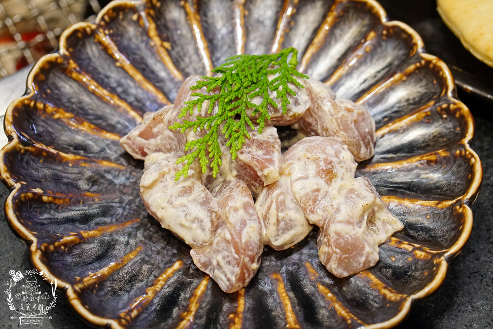 高雄碳佐麻里時代店|假日人潮爆滿座無虛席的絕美水上燒肉餐廳!燒肉生魚片丼飯應有盡有 - 第38張圖 高雄碳佐麻里時代店|假日人潮爆滿座無虛席的絕美水上燒肉餐廳!燒肉生魚片丼飯應有盡有