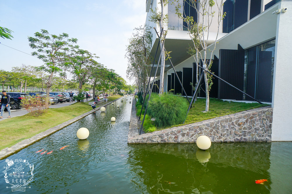 高雄碳佐麻里時代店|假日人潮爆滿座無虛席的絕美水上燒肉餐廳!燒肉生魚片丼飯應有盡有 - 第6張圖 高雄碳佐麻里時代店|假日人潮爆滿座無虛席的絕美水上燒肉餐廳!燒肉生魚片丼飯應有盡有