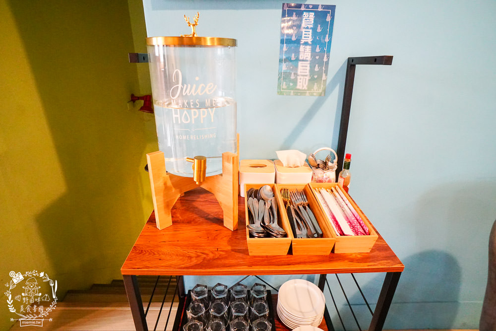 秋樂主義貓咪跑跑咖啡廳Kitty Running|台中超萌Q的貓咪咖啡廳!超多貓咪陪你玩翻天!