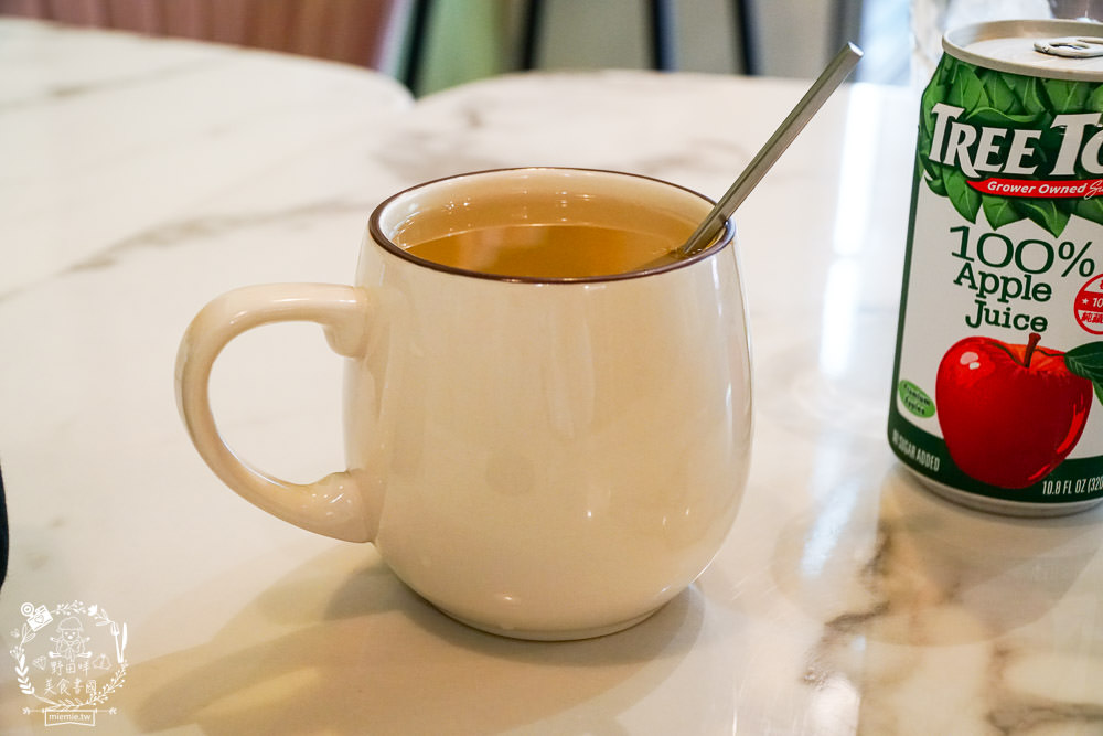 秋樂主義貓咪跑跑咖啡廳Kitty Running|台中超萌Q的貓咪咖啡廳!超多貓咪陪你玩翻天!