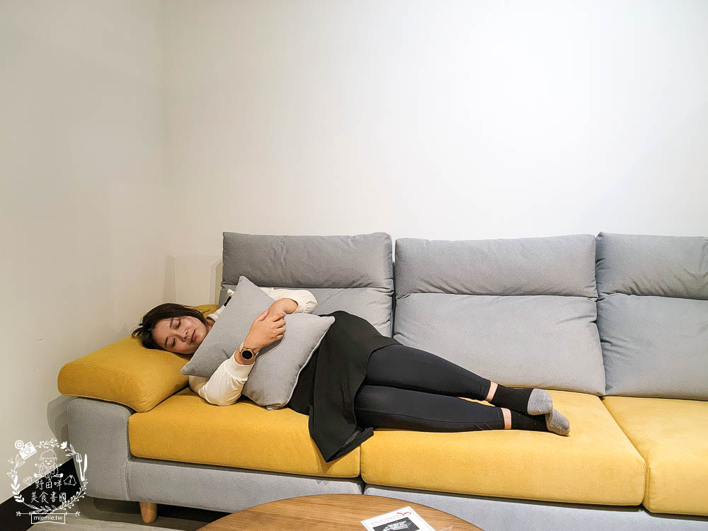 台南沙發推薦!第諾沙發設計大師高品質又充滿時尚感的客製化沙發工廠!沙發還佛心提供十年保固?