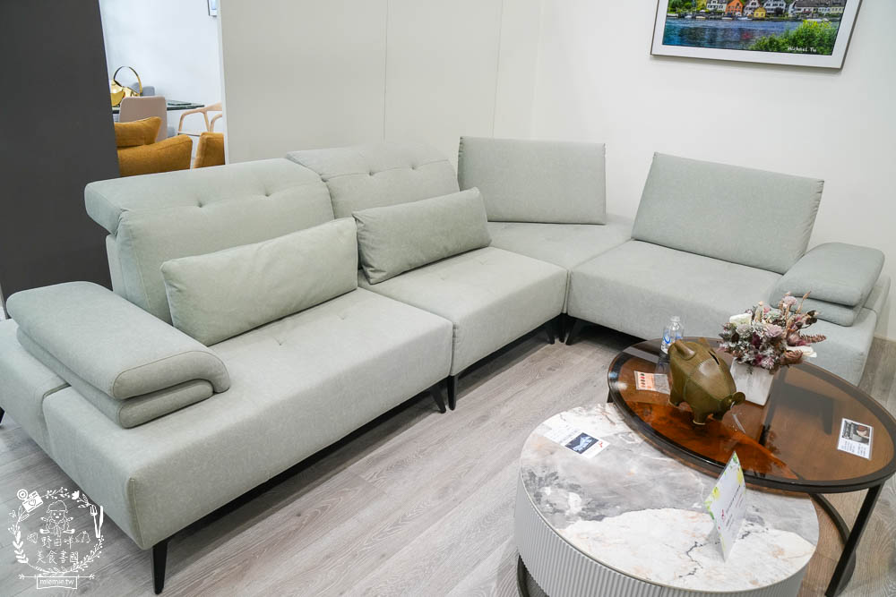 台南沙發推薦!第諾沙發設計大師高品質又充滿時尚感的客製化沙發工廠!沙發還佛心提供十年保固?