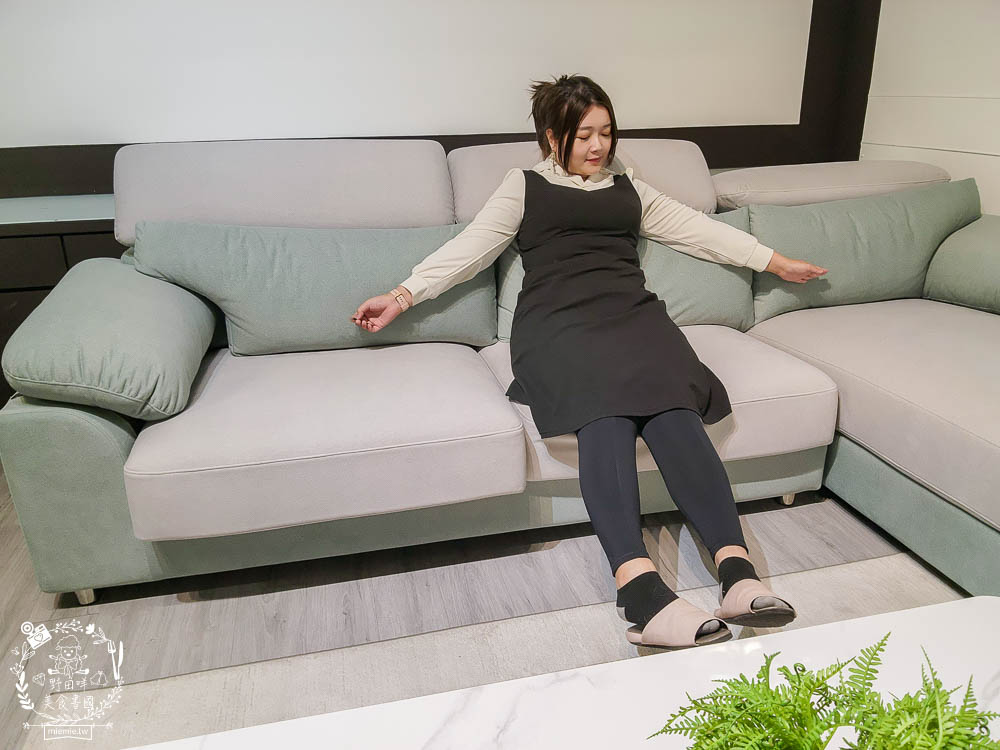 台南沙發推薦!第諾沙發設計大師高品質又充滿時尚感的客製化沙發工廠!沙發還佛心提供十年保固?