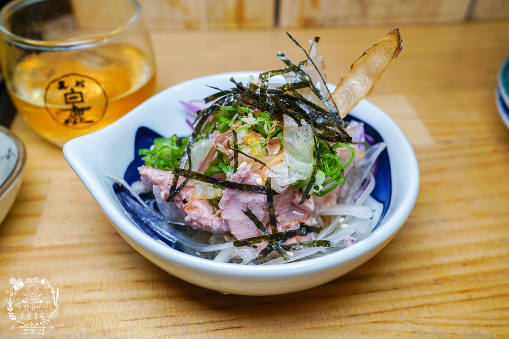 高雄[築田日式創意料理居酒屋]醬漬鮭魚卵丼超人氣銷魂必點!滿滿的鮭魚卵多到看不見米飯?