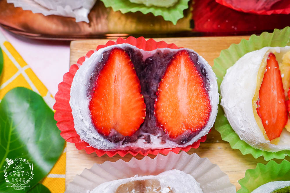 高雄[紅斗泥草莓大福]限定三個月的超吸睛的人氣檳榔草莓大福?口味繽紛的草莓大福+乳酪口味濃郁香甜