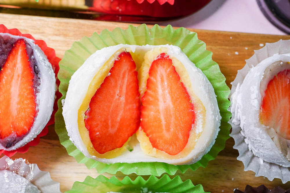 高雄[紅斗泥草莓大福]限定三個月的超吸睛的人氣檳榔草莓大福?口味繽紛的草莓大福+乳酪口味濃郁香甜
