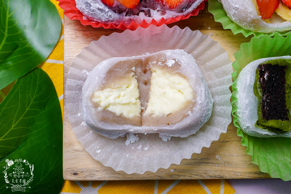 高雄[紅斗泥草莓大福]限定三個月的超吸睛的人氣檳榔草莓大福?口味繽紛的草莓大福+乳酪口味濃郁香甜