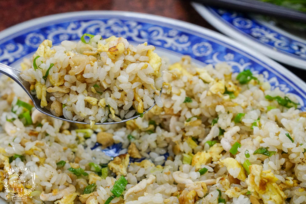 高雄[美濃莊餐廳]超澎湃客家特色料理，美濃創意合菜料理逛花海必吃！