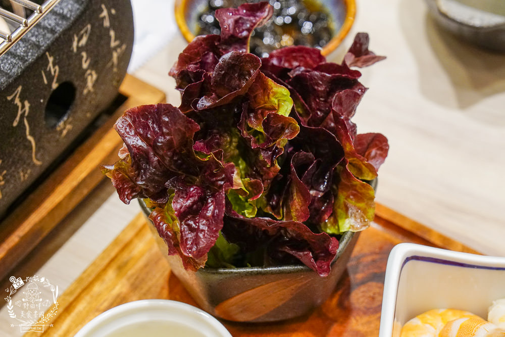 高雄[小泉聚場]超有趣DIY塞到炸開蝦手捲!石燒拌炒香氣濃郁迷人!