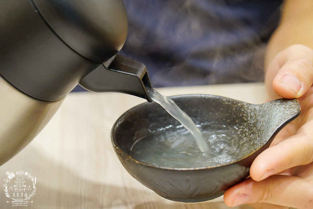 高雄[小泉聚場]超有趣DIY塞到炸開蝦手捲!石燒拌炒香氣濃郁迷人!