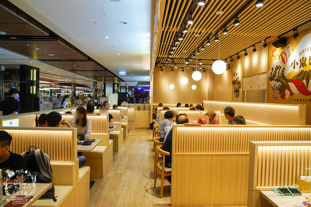 高雄[小泉聚場]超有趣DIY塞到炸開蝦手捲!石燒拌炒香氣濃郁迷人!