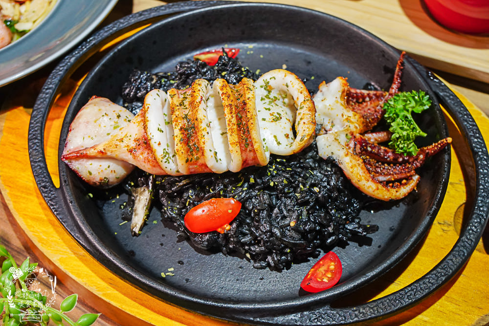 義客隆Pasta|高雄隱藏在忠孝夜市的精緻義大利麵!壽星超讚活動年齡幾歲就送幾個雞塊!