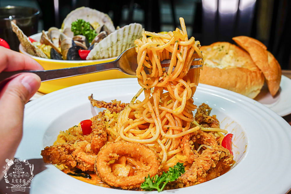 義客隆Pasta|高雄隱藏在忠孝夜市的精緻義大利麵!壽星超讚活動年齡幾歲就送幾個雞塊!