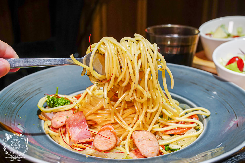 義客隆Pasta|高雄隱藏在忠孝夜市的精緻義大利麵!壽星超讚活動年齡幾歲就送幾個雞塊!