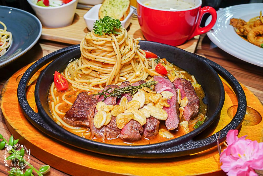 義客隆Pasta|高雄隱藏在忠孝夜市的精緻義大利麵!壽星超讚活動年齡幾歲就送幾個雞塊!