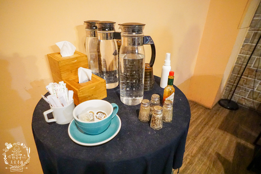 高雄[義食光]走進哈利波特的神祕地窖與英倫電話亭，不用出國就能享受歐洲風情