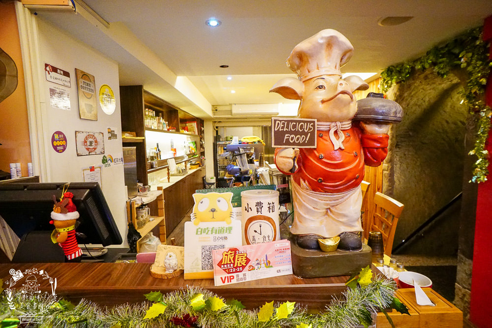 高雄[義食光]走進哈利波特的神祕地窖與英倫電話亭，不用出國就能享受歐洲風情