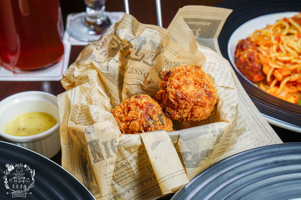 高雄[義食光]走進哈利波特的神祕地窖與英倫電話亭，不用出國就能享受歐洲風情