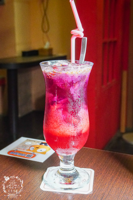 高雄[義食光]走進哈利波特的神祕地窖與英倫電話亭，不用出國就能享受歐洲風情