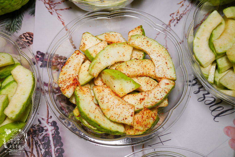 [翻滾鴉甘草芭樂]高雄起家紅翻全台的甘草芭樂?經典辣味與甘草口味超人氣必吃帝王芭樂!