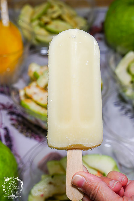 [翻滾鴉甘草芭樂]高雄起家紅翻全台的甘草芭樂?經典辣味與甘草口味超人氣必吃帝王芭樂!