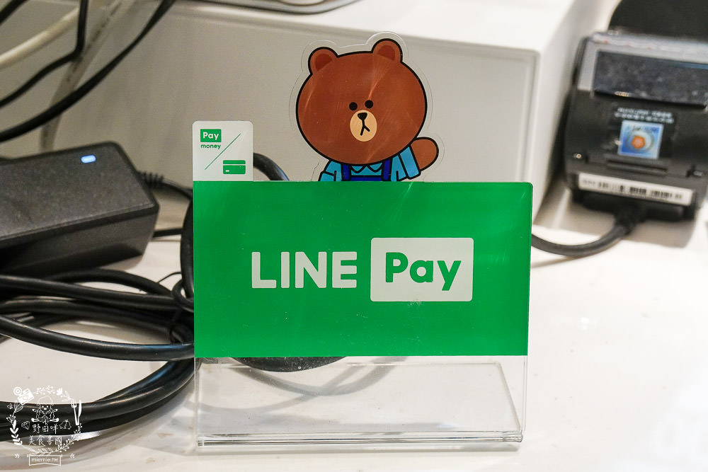 [翻滾鴉甘草芭樂]高雄起家紅翻全台的甘草芭樂?經典辣味與甘草口味超人氣必吃帝王芭樂!