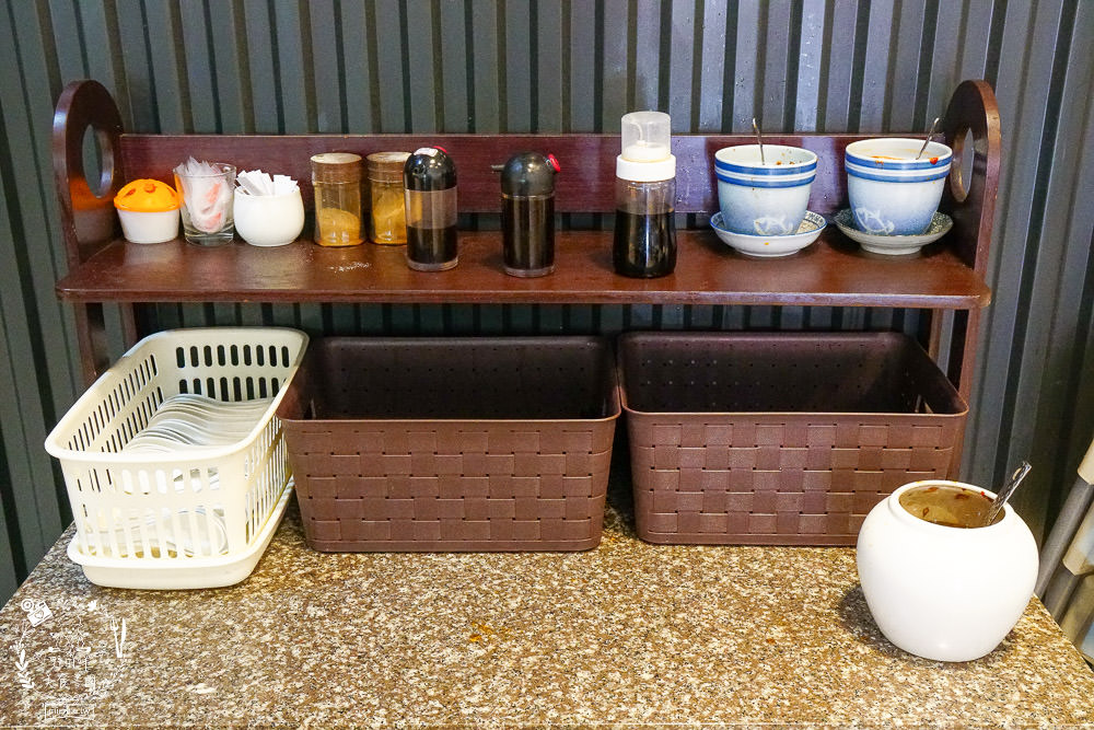 高雄仁武美食[老北方蒸餃麵食]仁雄路平價小吃|蒸餃多汁飽滿|牛肉厚實彈嫩