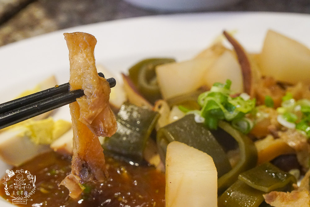 高雄仁武美食[老北方蒸餃麵食]仁雄路平價小吃|蒸餃多汁飽滿|牛肉厚實彈嫩